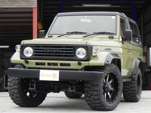 TOYOTA LAND CRUISER 70